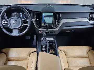 2019 Volvo XC60 с пробегом 44 511 км