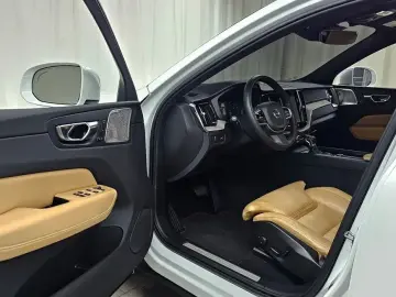 2019 Volvo XC60 с пробегом 44 511 км
