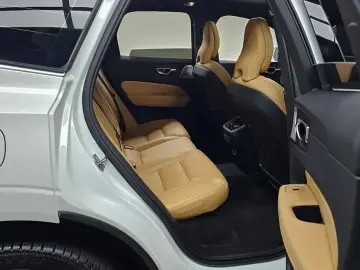 2019 Volvo XC60 с пробегом 44 511 км