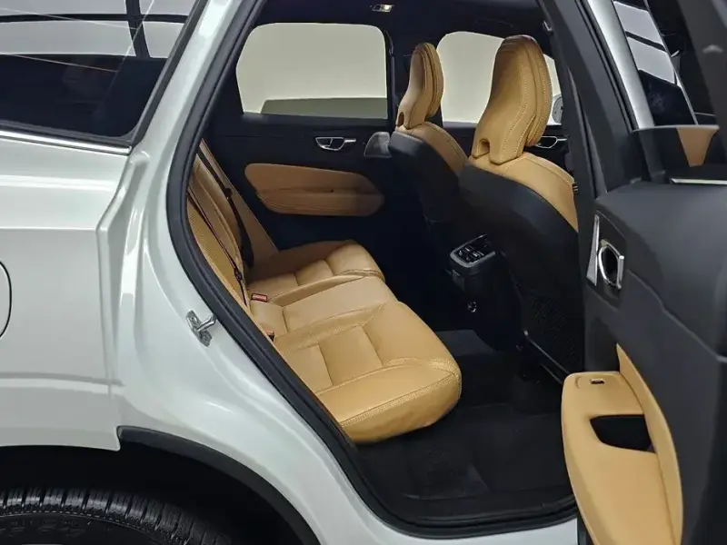 2019 Volvo XC60 с пробегом 44 511 км