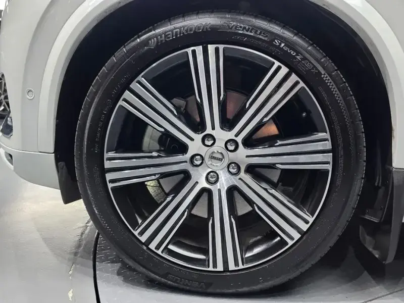 2022 Volvo XC90 с пробегом 68 954 км