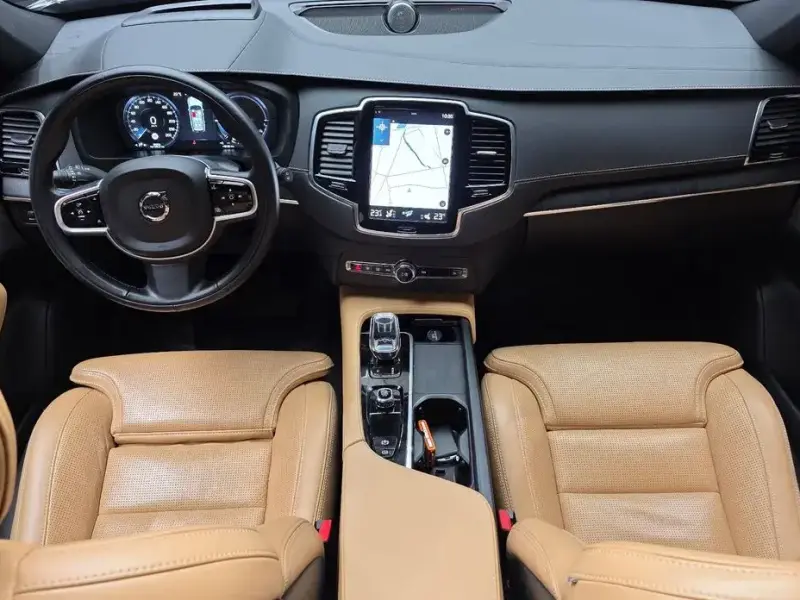 2022 Volvo XC90 с пробегом 68 954 км