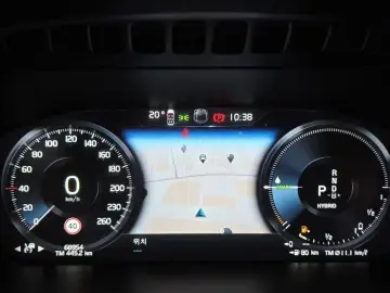 2022 Volvo XC90 с пробегом 68 954 км