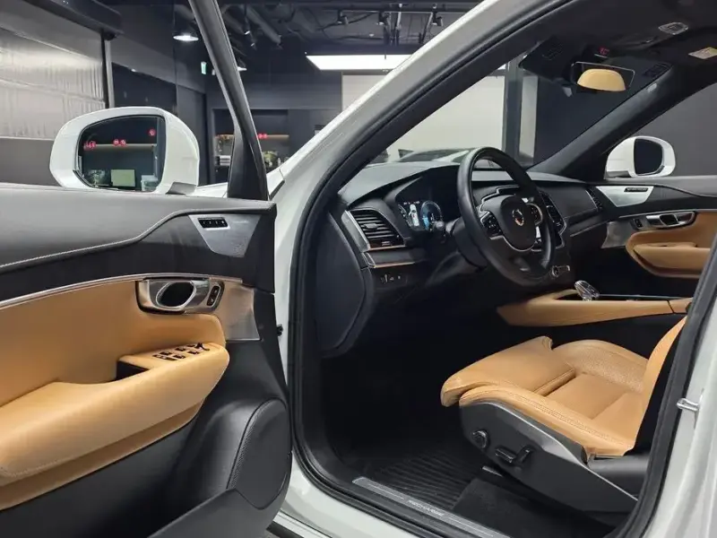 2022 Volvo XC90 с пробегом 68 954 км