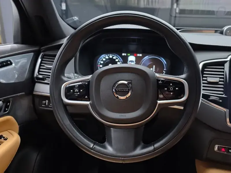 2022 Volvo XC90 с пробегом 68 954 км