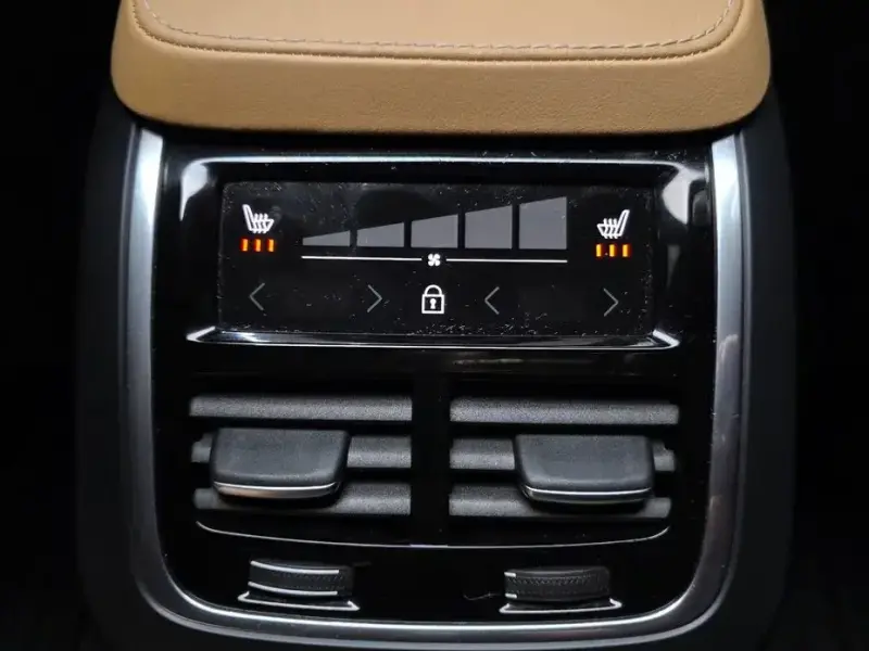 2022 Volvo XC90 с пробегом 68 954 км