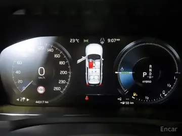 2020 Volvo XC90 с пробегом 44 298 км