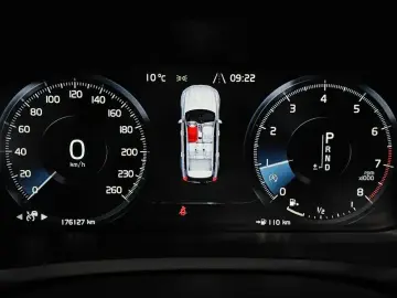 2018 Volvo XC90 с пробегом 176 127 км