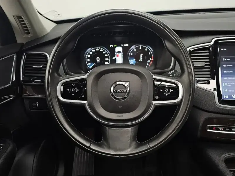 2018 Volvo XC90 с пробегом 176 127 км