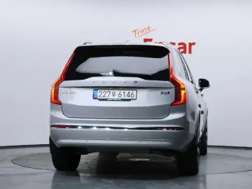 2023 Volvo XC90 с пробегом 65 980 км