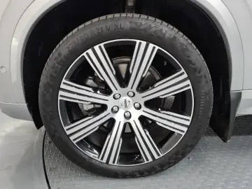 2023 Volvo XC90 с пробегом 65 980 км