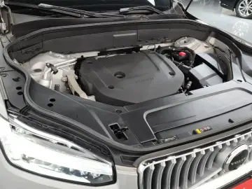 2023 Volvo XC90 с пробегом 65 980 км