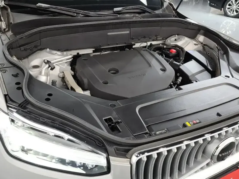 2023 Volvo XC90 с пробегом 65 980 км