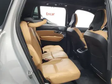 2023 Volvo XC90 с пробегом 65 980 км