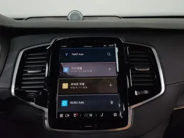2023 Volvo XC90 с пробегом 65 980 км