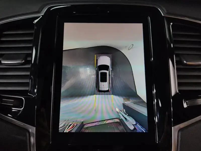 2023 Volvo XC90 с пробегом 65 980 км