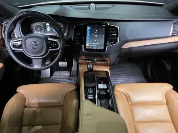 2018 Volvo XC90 с пробегом 85 692 км