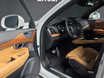 2018 Volvo XC90 с пробегом 85 692 км