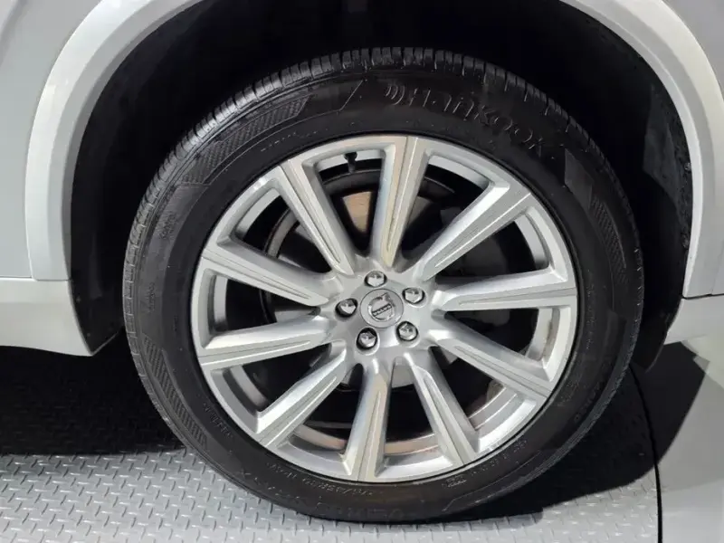 2018 Volvo XC90 с пробегом 85 692 км