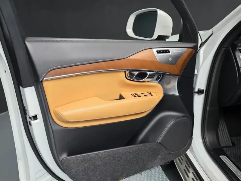 2018 Volvo XC90 с пробегом 85 692 км