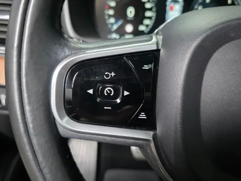2018 Volvo XC90 с пробегом 85 692 км