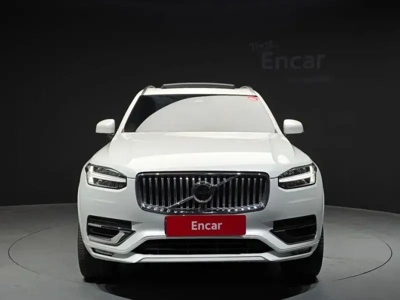 2023 Volvo XC90 с пробегом 64 744 км