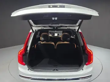 2023 Volvo XC90 с пробегом 64 744 км