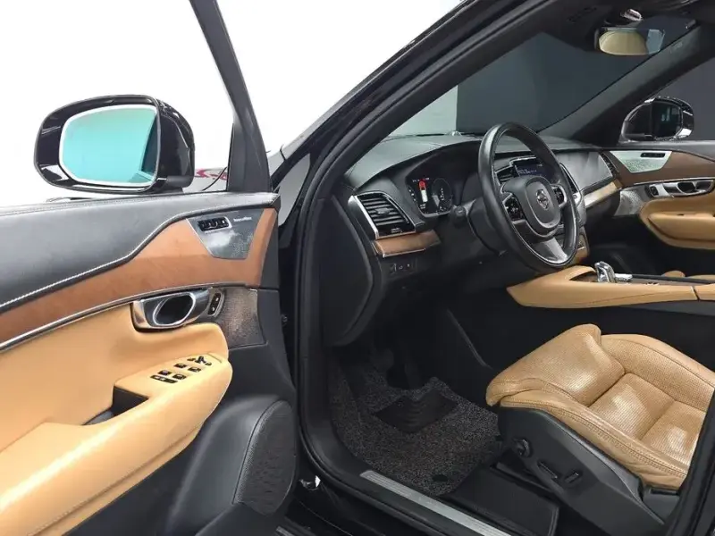 2017 Volvo XC90 с пробегом 169 120 км