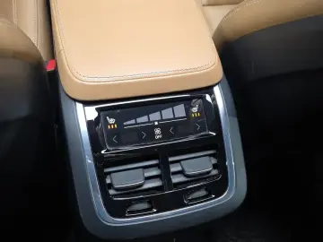 2017 Volvo XC90 с пробегом 169 120 км
