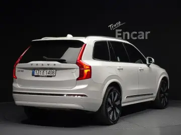 2024 Volvo XC90 с пробегом 16 561 км