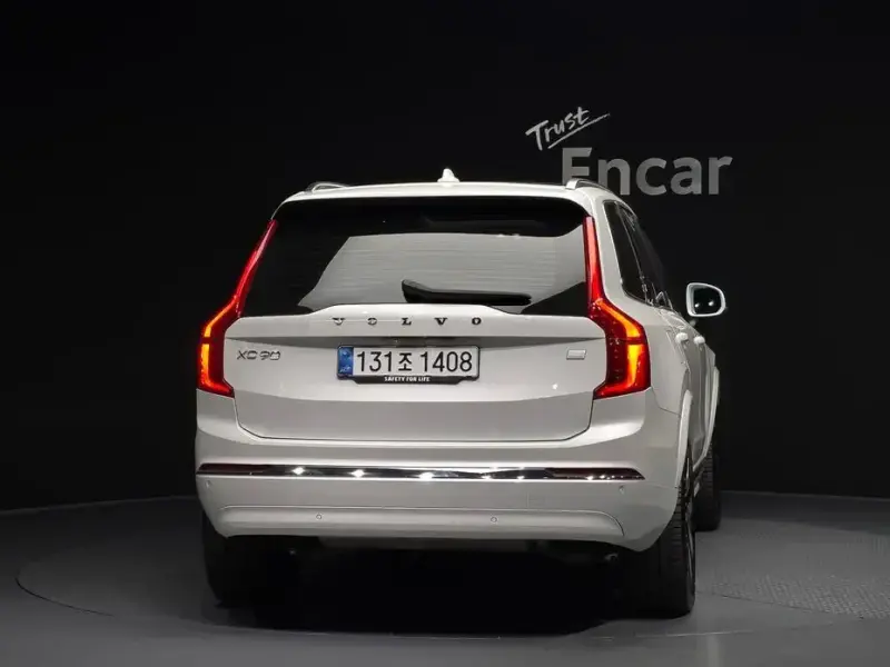 2024 Volvo XC90 с пробегом 16 561 км