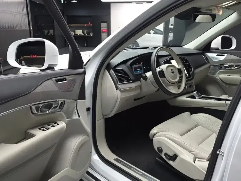 2024 Volvo XC90 с пробегом 16 561 км