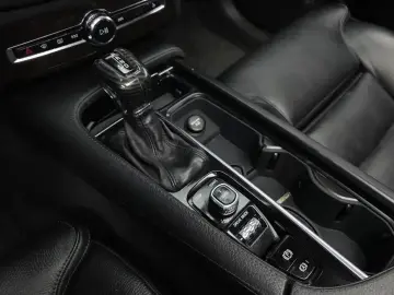 2017 Volvo XC90 с пробегом 89 304 км