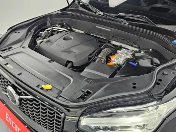 2021 Volvo XC90 с пробегом 35 009 км