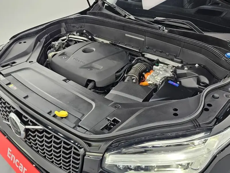 2021 Volvo XC90 с пробегом 35 009 км