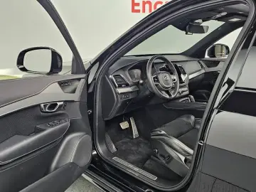 2021 Volvo XC90 с пробегом 35 009 км