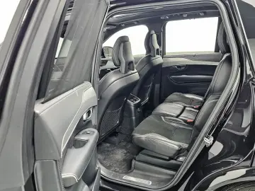 2021 Volvo XC90 с пробегом 35 009 км