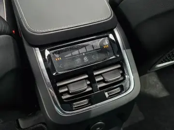 2021 Volvo XC90 с пробегом 35 009 км