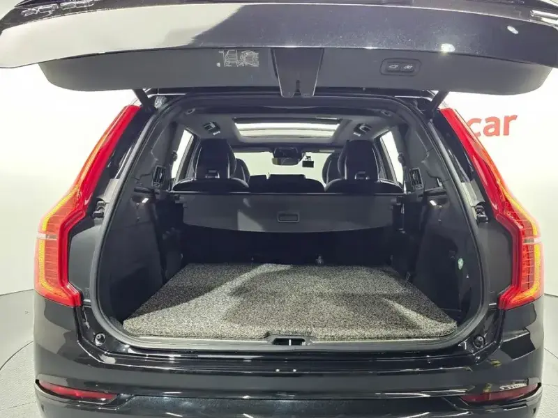 2021 Volvo XC90 с пробегом 35 009 км