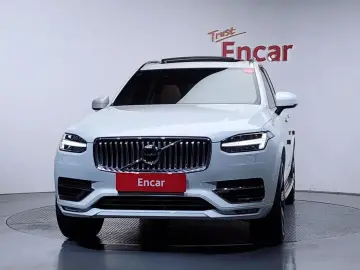 2021 Volvo XC90 с пробегом 42 551 км
