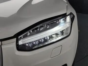 2021 Volvo XC90 с пробегом 42 551 км