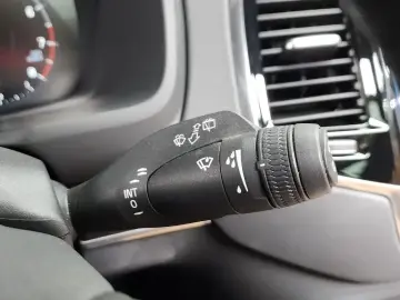 2021 Volvo XC90 с пробегом 42 551 км