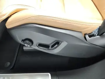 2021 Volvo XC90 с пробегом 42 551 км