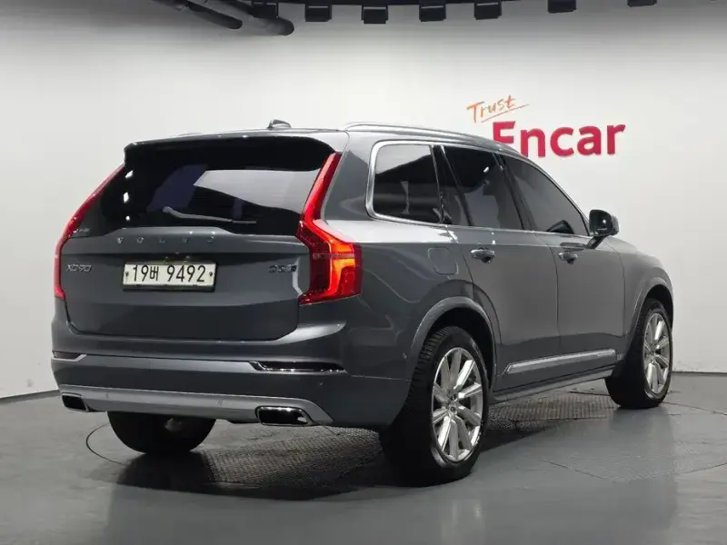 2017 Volvo XC90 с пробегом 115 495 км