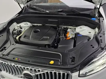 2024 Volvo XC90 с пробегом 22 581 км