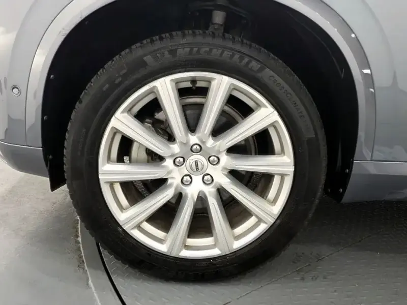 2017 Volvo XC90 с пробегом 115 495 км