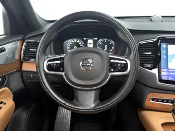 2017 Volvo XC90 с пробегом 115 495 км