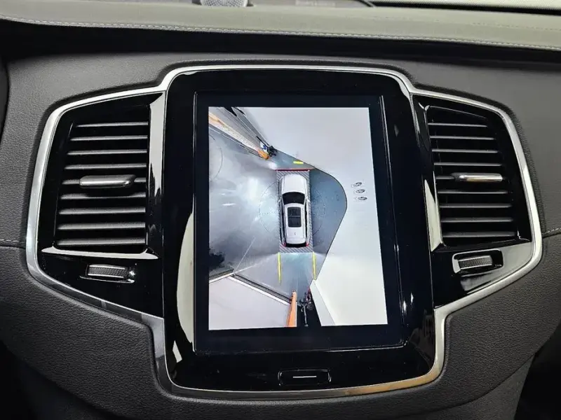 2024 Volvo XC90 с пробегом 22 581 км