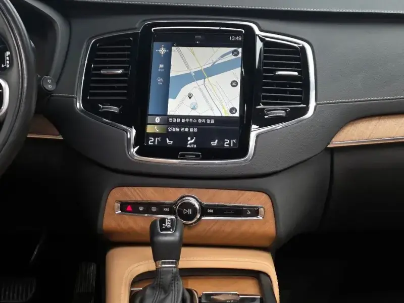 2017 Volvo XC90 с пробегом 115 495 км