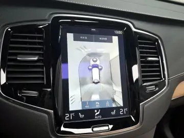 2017 Volvo XC90 с пробегом 115 495 км